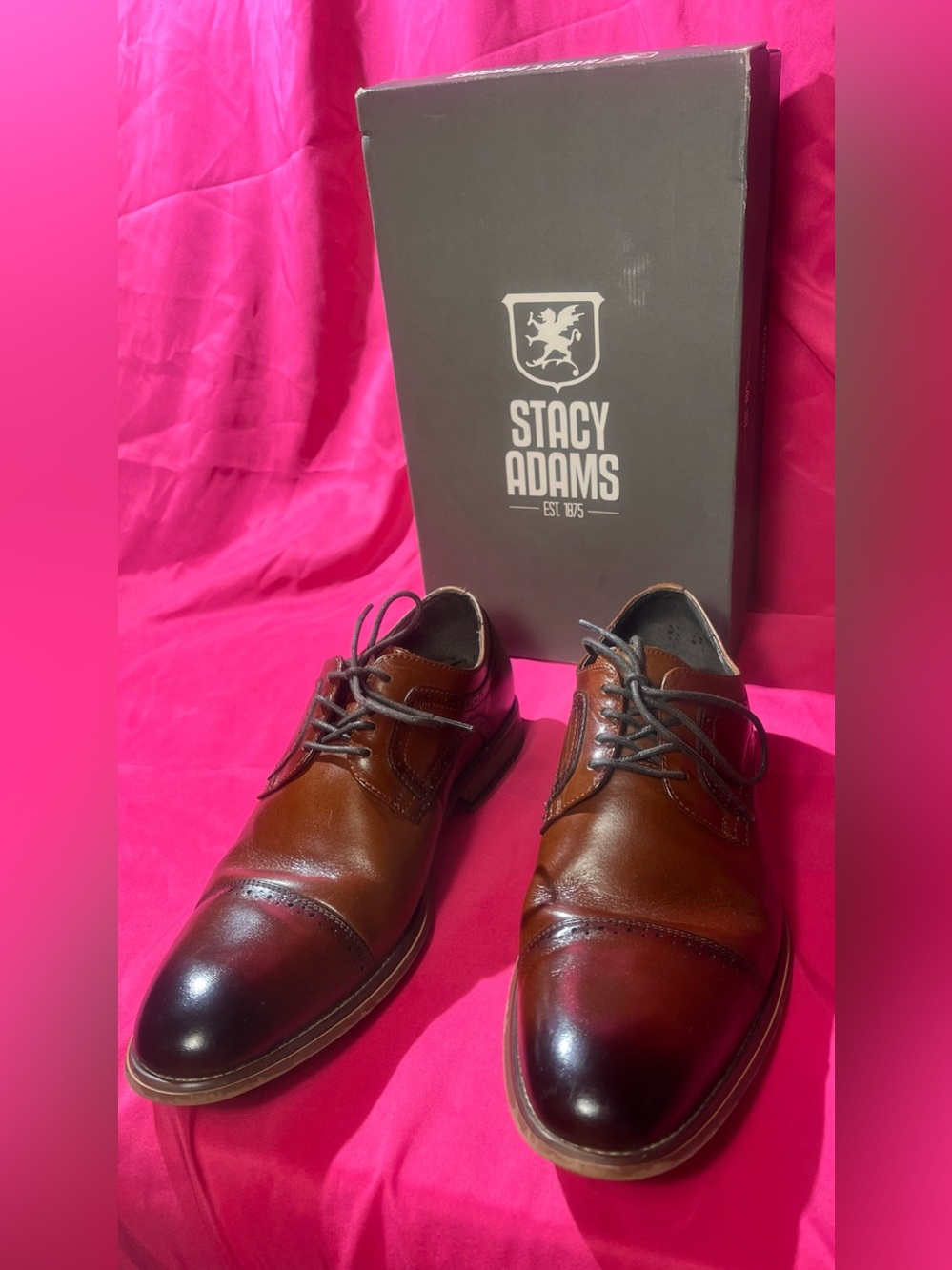 Stacy Adam’s Men’s 8 M Two-Tone Brown Cap-Toe Derby Dickinson  Shoes in cognac